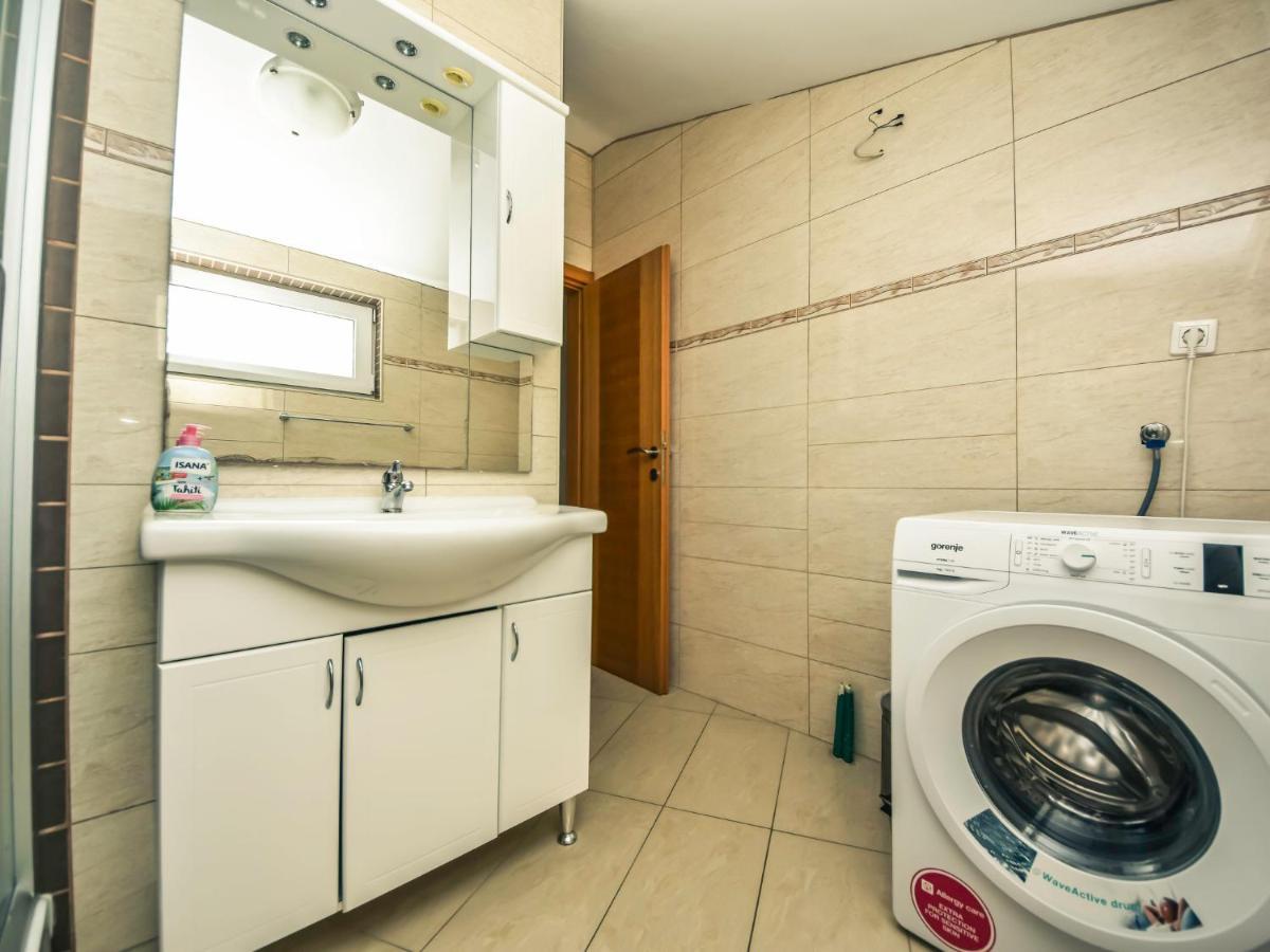 Apartment Tanja By Interhome Maslenica Eksteriør bilde